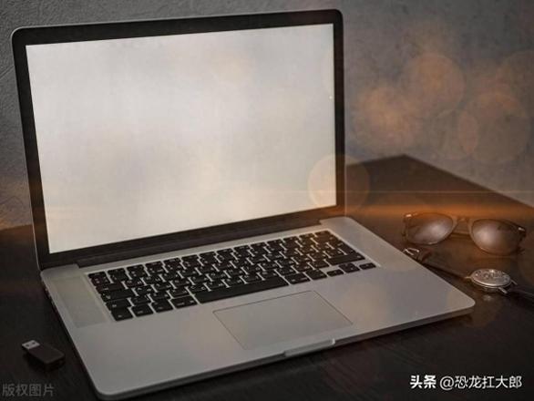 苹果电脑pro和air区别选哪个（MacBook pro与MacBook Air选择建议）